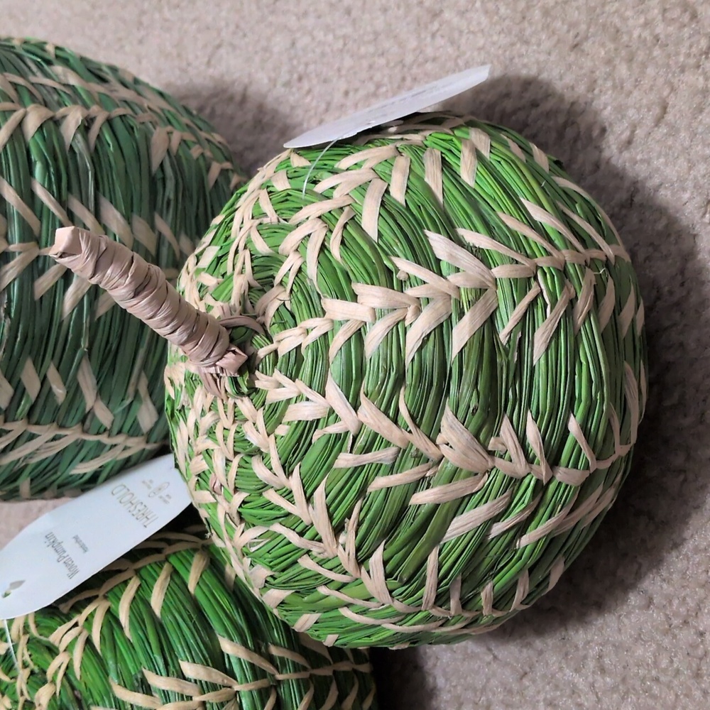 Lot Of 3 Woven Pumpkins - Picture 4 of 5